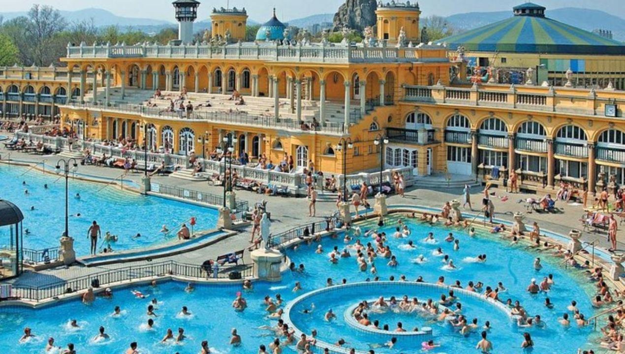 T & E Apartment Budapest Luaran gambar