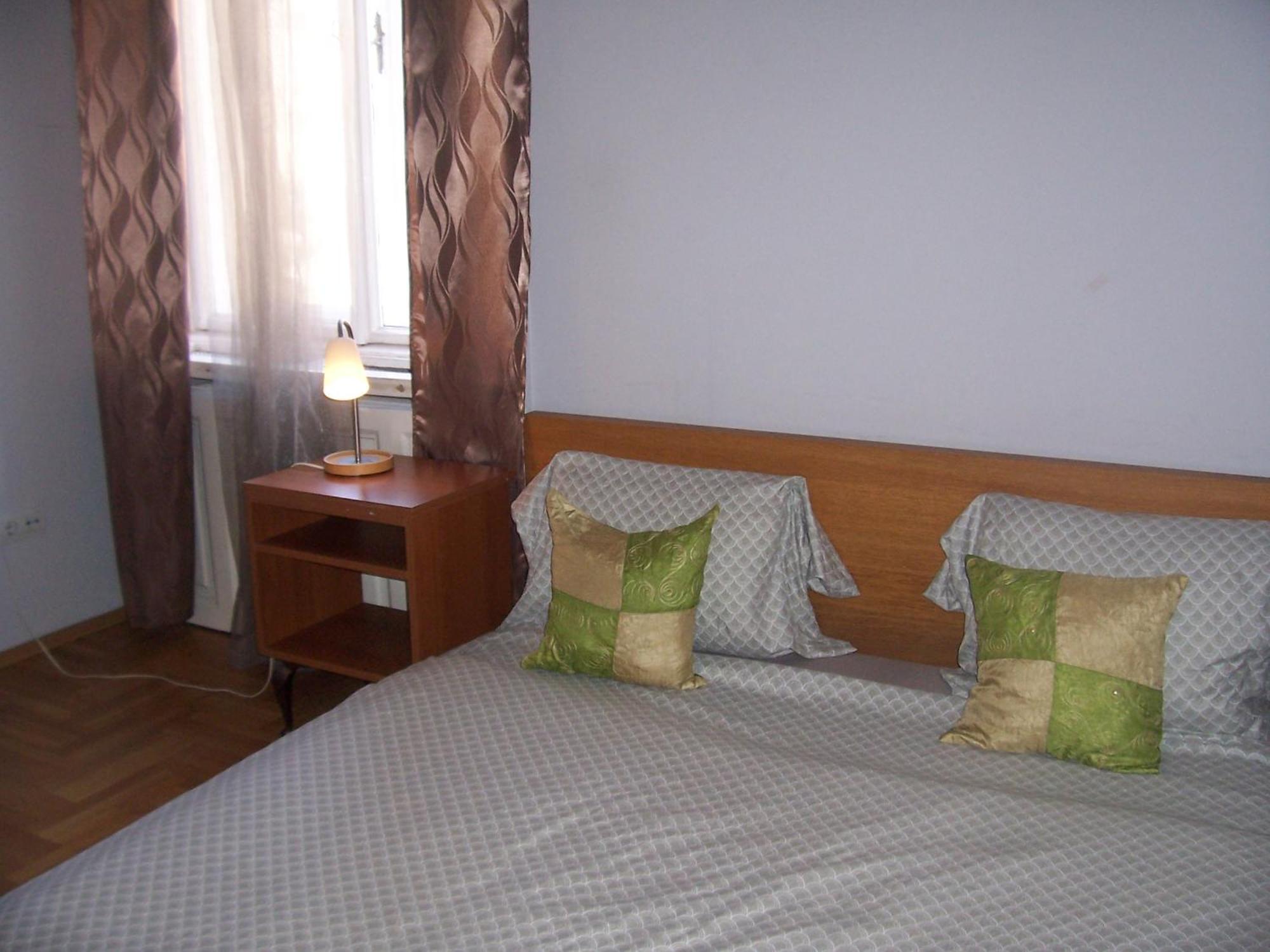 T & E Apartment Budapest Luaran gambar